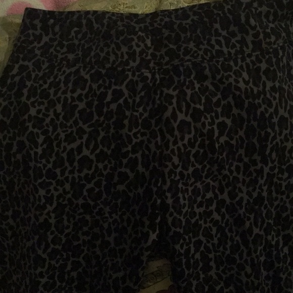 Stretch pants - Picture 2 of 2